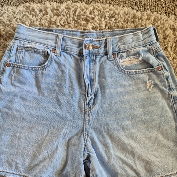 American Eagle Outfitters Jeans Shorts Womens Size 2 Distressed Light Wash - Picture 3 of 5